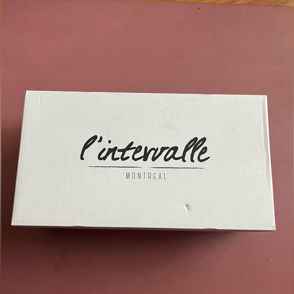 Beige heels - Picture 2 of 6